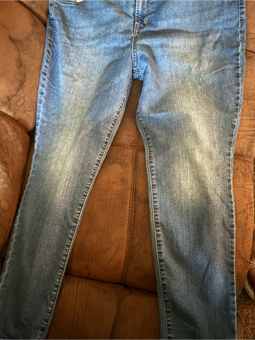 Old Navy Women's Skinny Jeans in Light Blue Wash